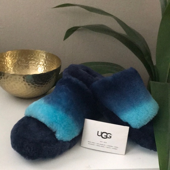 Ugh Fluff Yeah Slide Ombre Blue NWOT - Picture 1 of 5